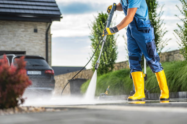 Professional Pressure Washing in Uhrichsville, OH